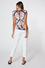 Load image into Gallery viewer, YOUNG FABULOUS &amp; BROKE Loni Tee
