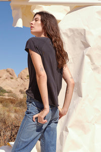 AMO S/S Raglan Tee